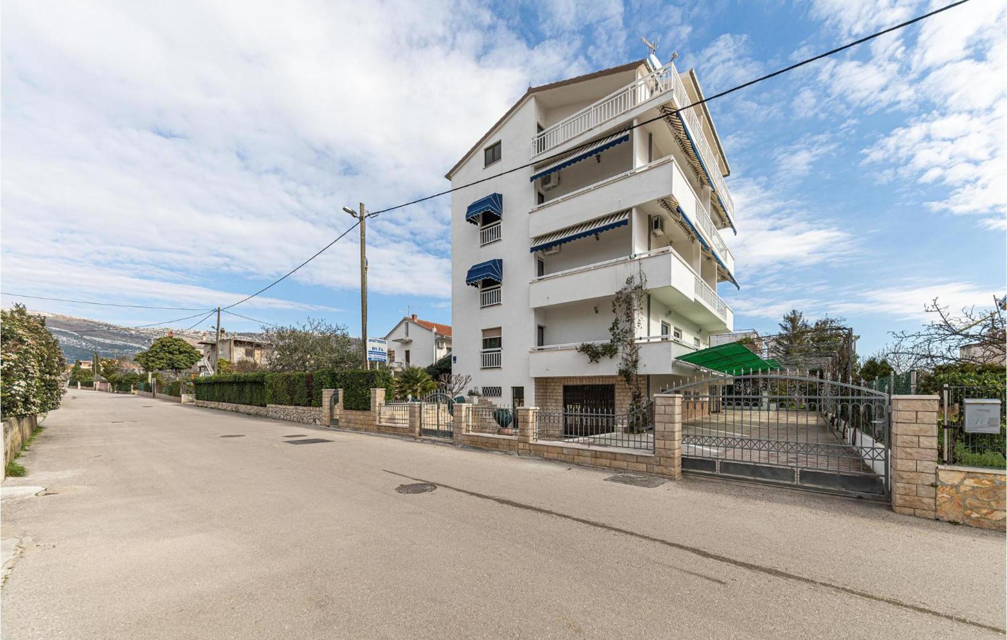 Apartman Lovely In Kastel Stafilic